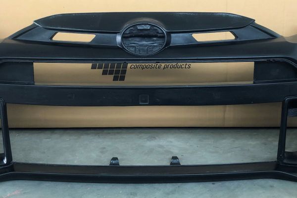 toyotayarisbumper22A7073E8-D5C3-CEBB-BF85-7DC142B394AE.jpg